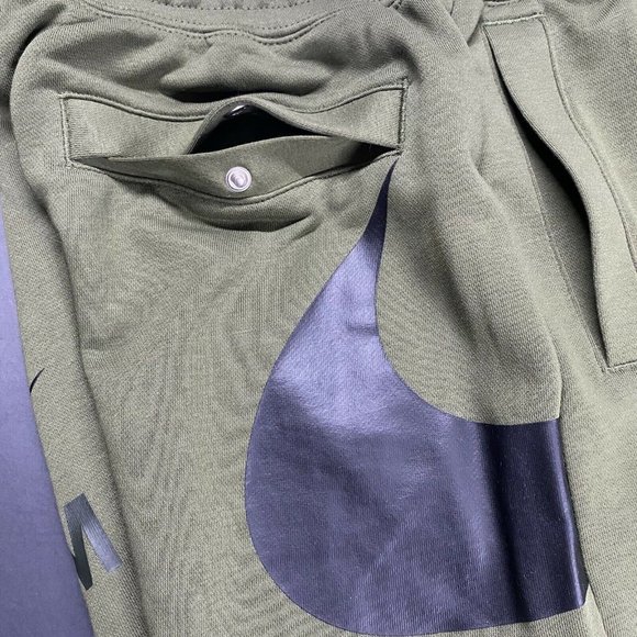 Nike NSW Swoosh French Terry Shorts Green Black Men’s Sizes DD5997-326 Vintage - Picture 6 of 8